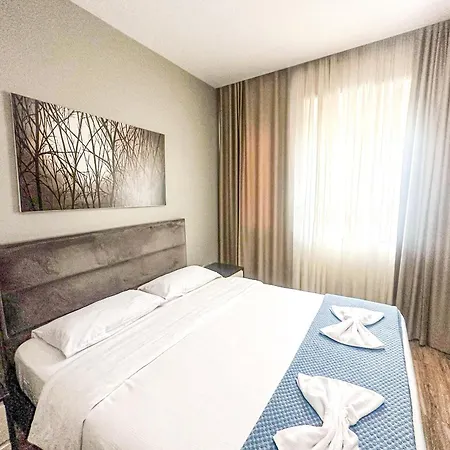 Old Bazaar بيت ريفي تيرانا