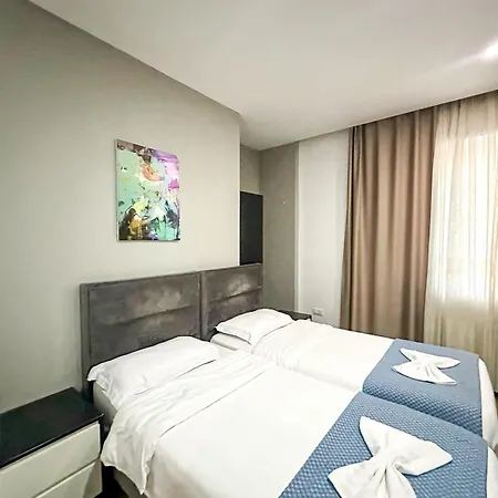 Old Bazaar Πανδοχείο Τίρανα